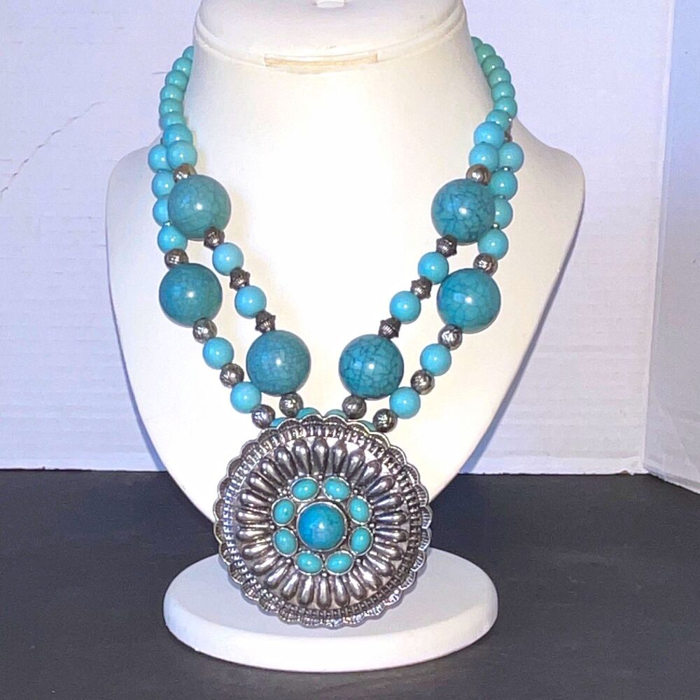 Southwestern Bohemian Turquoise Beaded Necklace Round Pendant Lobster Adjustable